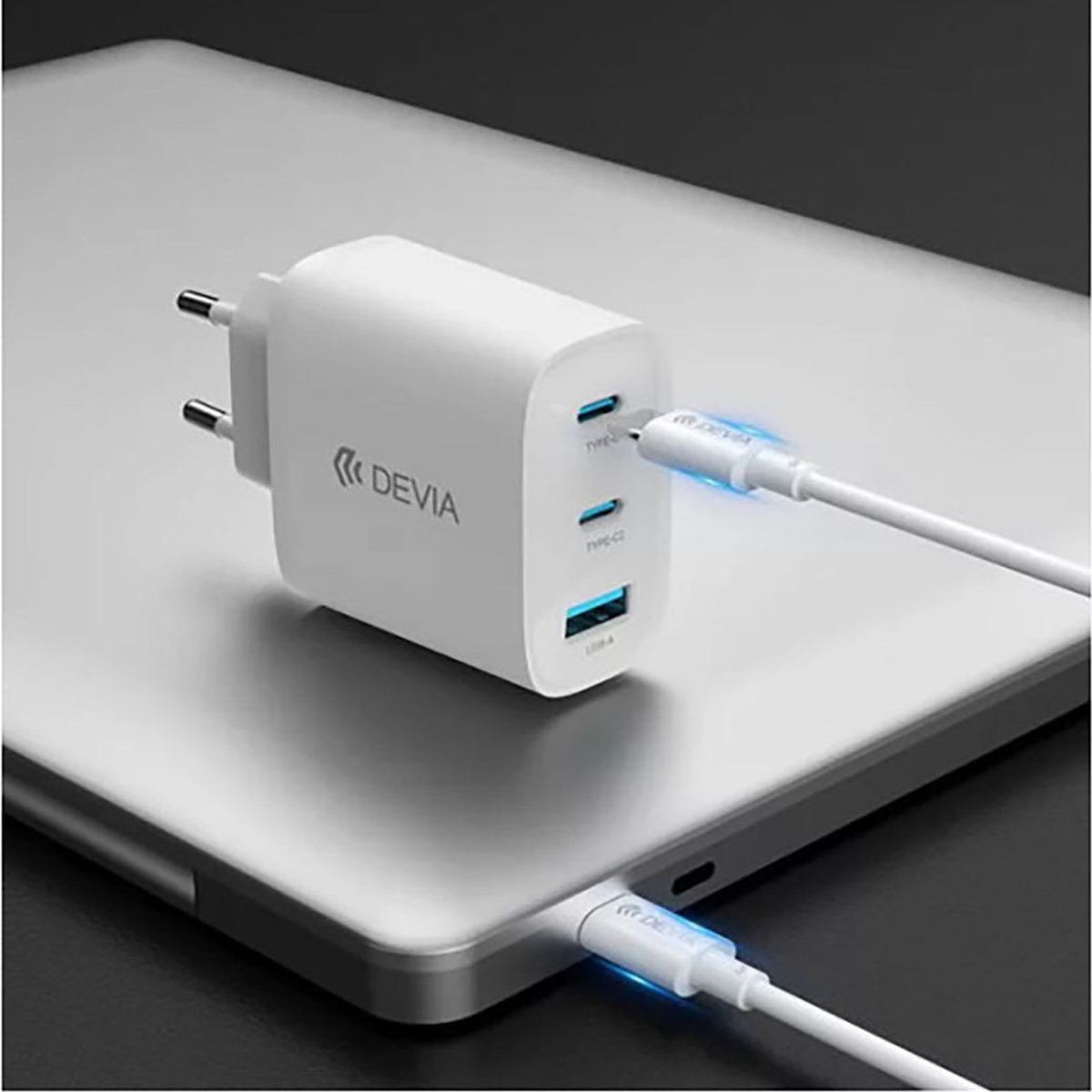 Chargeur secteur Devia Extreme GaN PD 65 W (1 × USB-A + 2 × USB-C) – vue 3